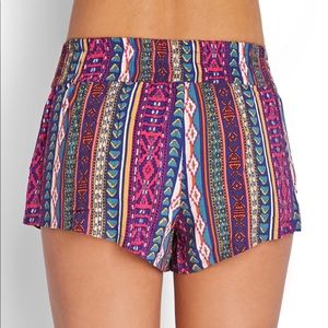 Loose Tribal Print Shorts w/ Elastic Waist